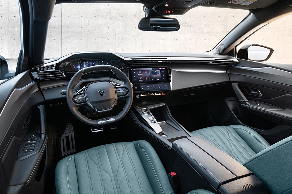 Peugeot 408X interior