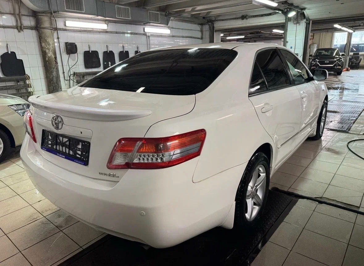 Toyota	Camry, 2011 — Все фото
