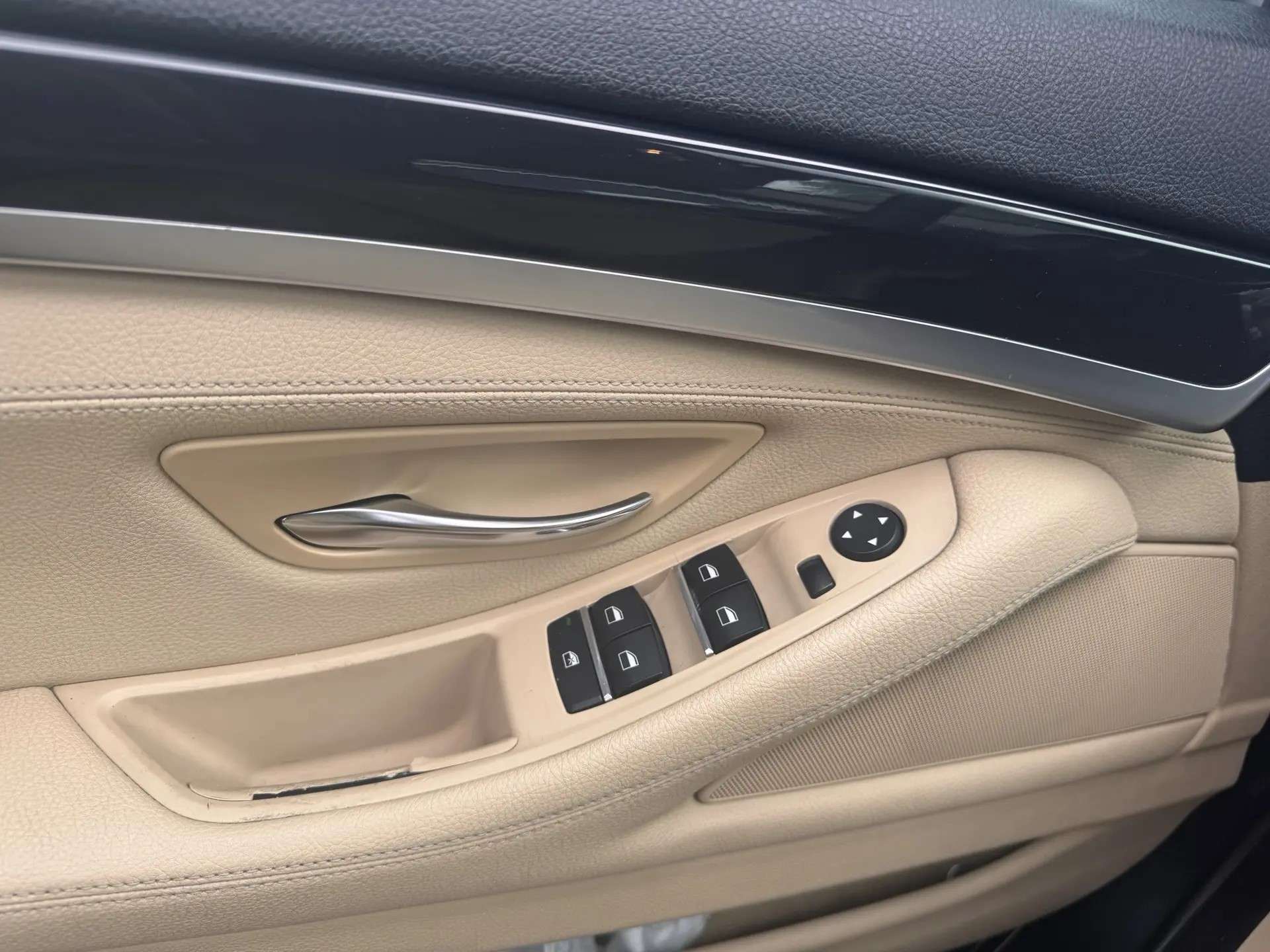 BMW 5 серии, 2014 — Салон
