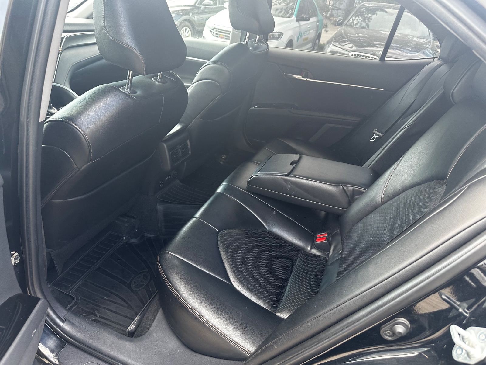 Toyota CAMRY, 2020 — Все фото