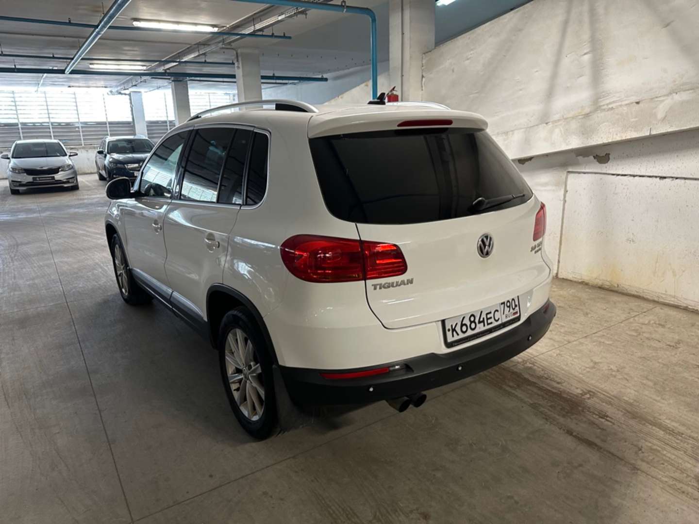 Volkswagen Tiguan, 2012 — Снаружи