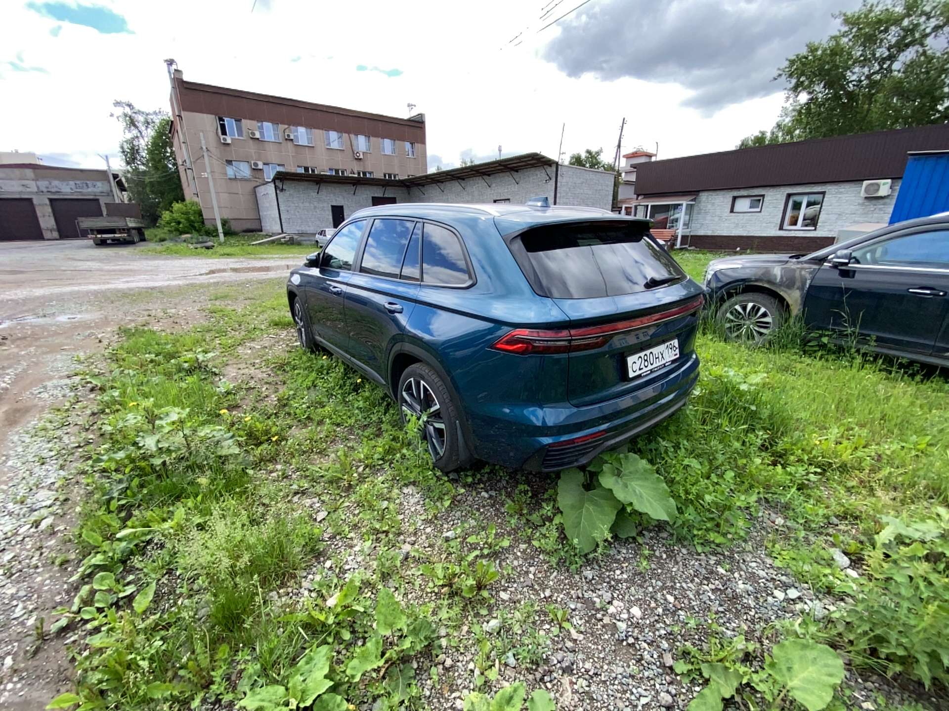 Geely Monjaro, 2023 — Снаружи