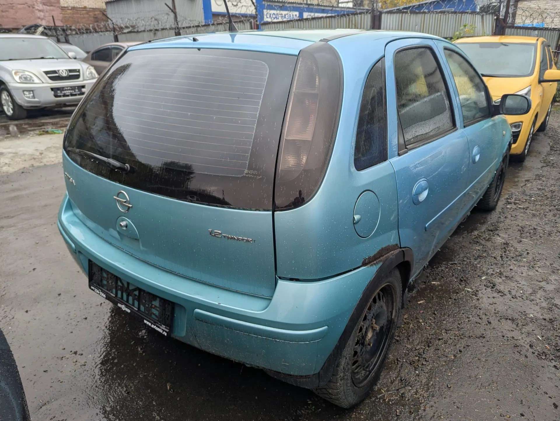 Opel Corsa, 2005 — Снаружи
