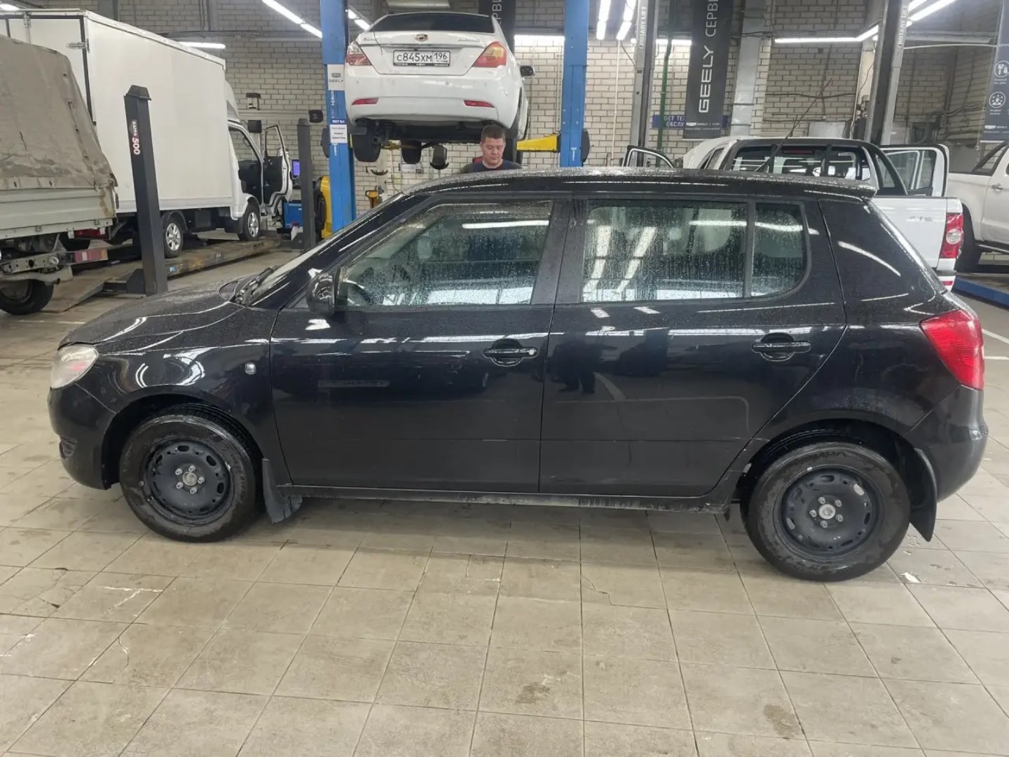Skoda ФАБИА, 2010 — Снаружи
