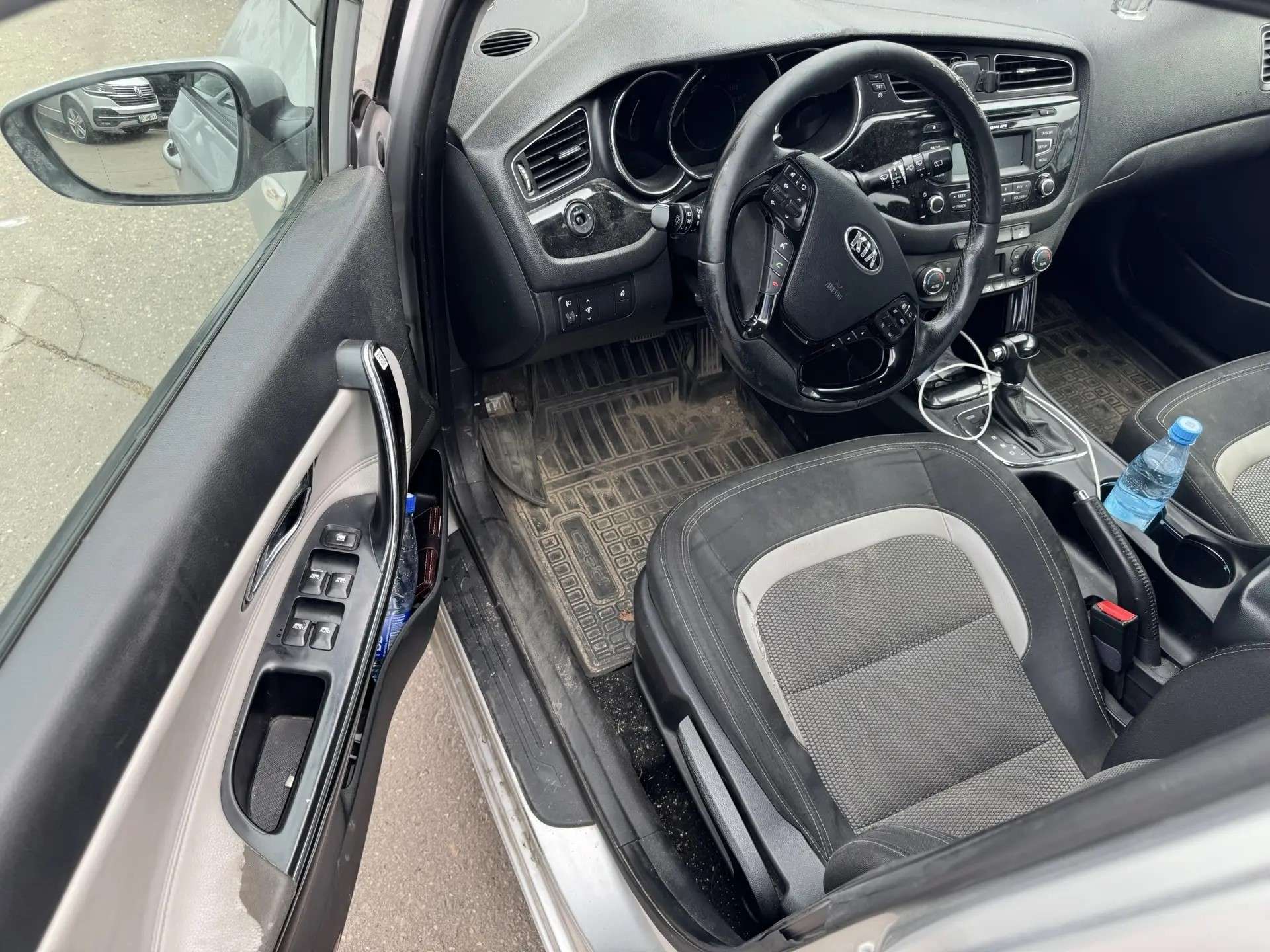 Kia Ceed, 2013 — Салон