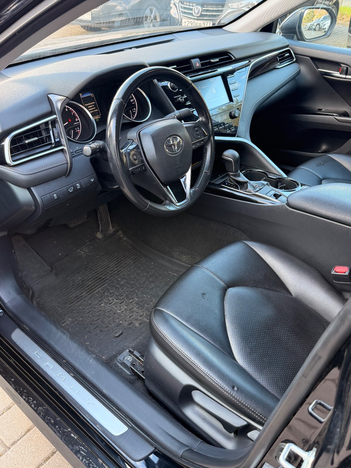 Toyota Camry, 2020 — Салон