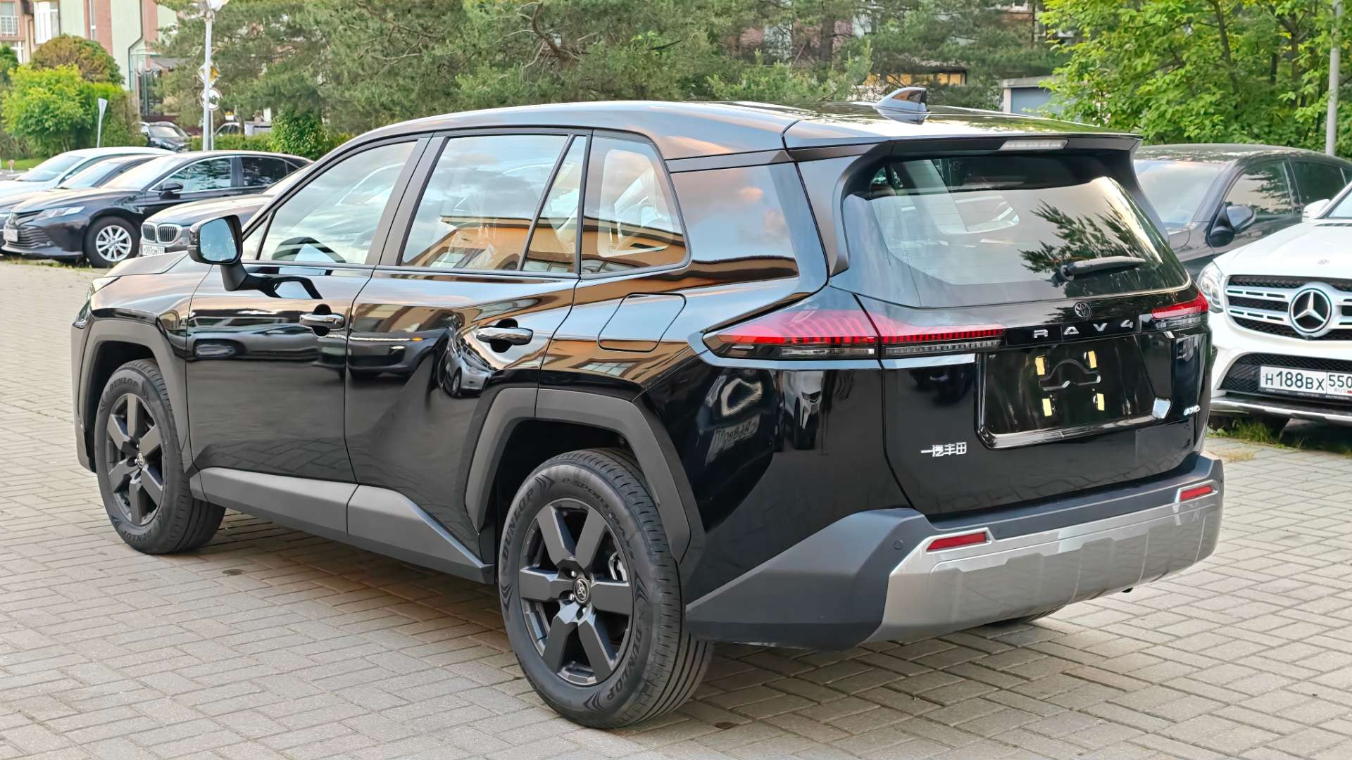 Toyota Rav4, 2026 — Снаружи