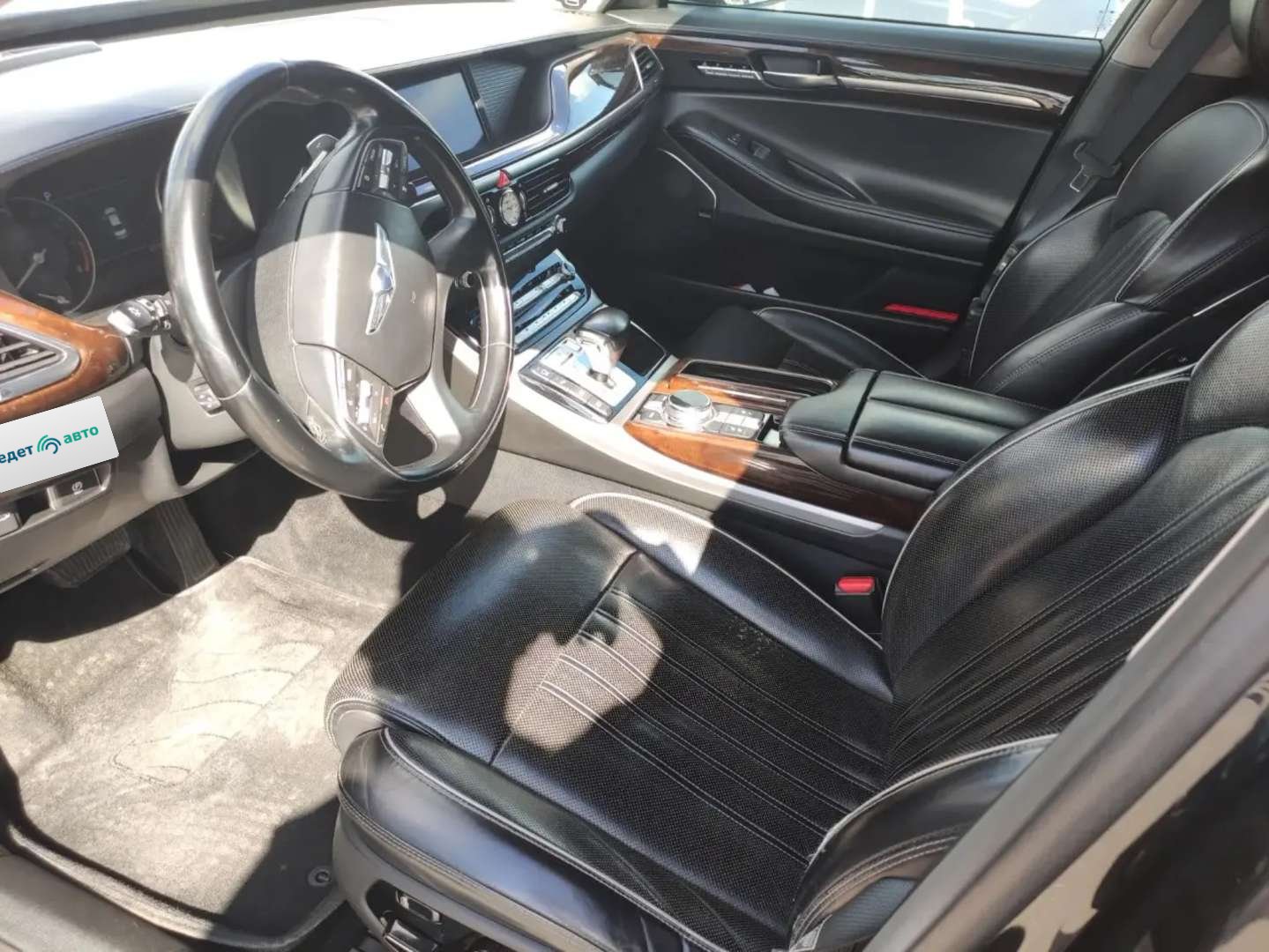 Genesis G90, 2018 — Все фото