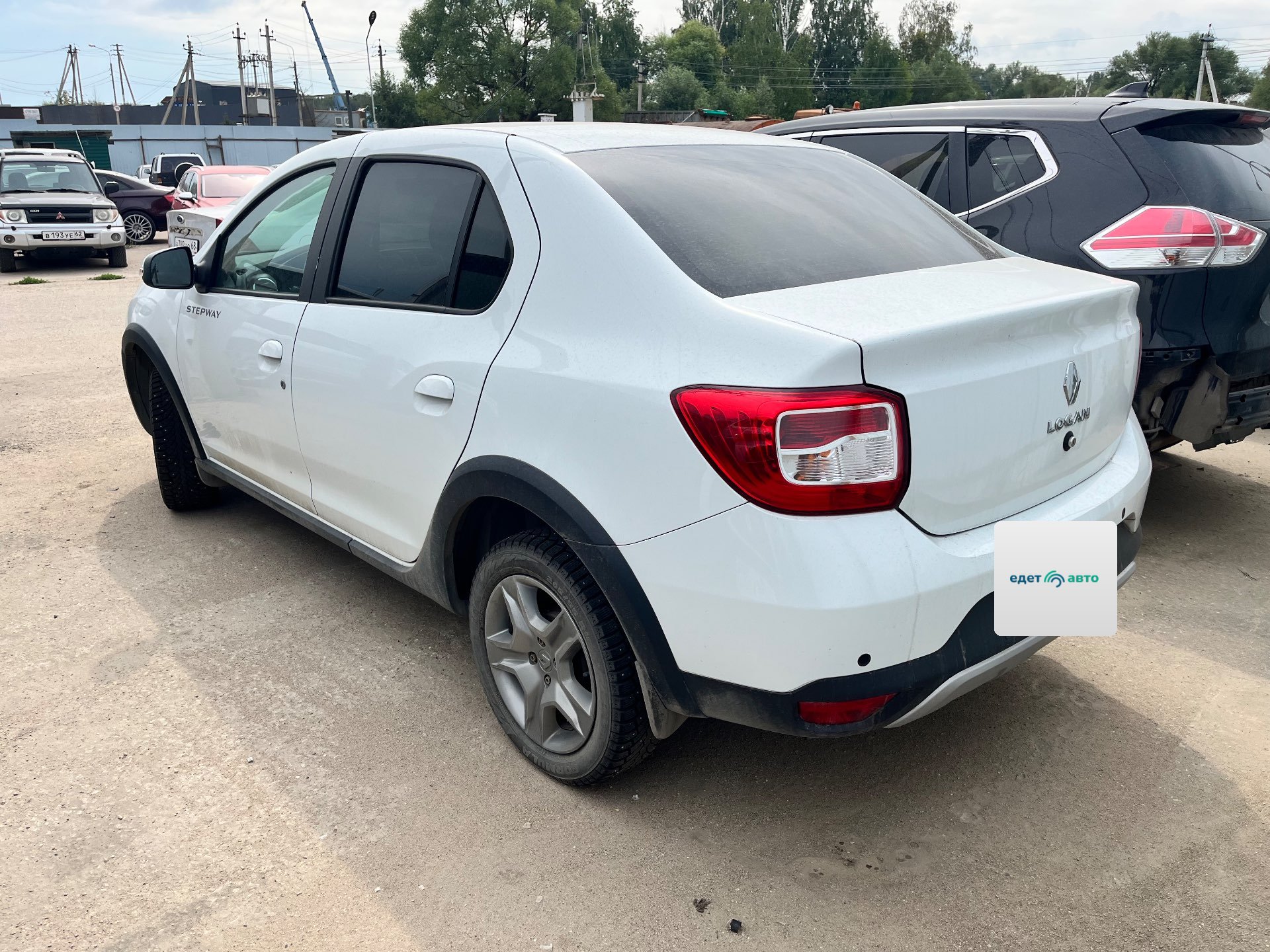 Renault Logan, 2022 — обложка