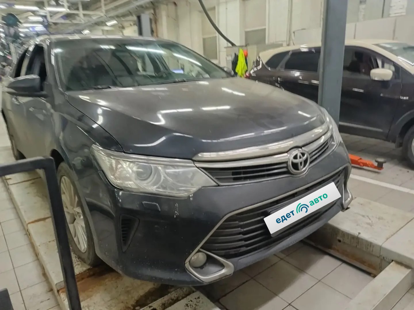 Toyota Camry, 2015 — Снаружи