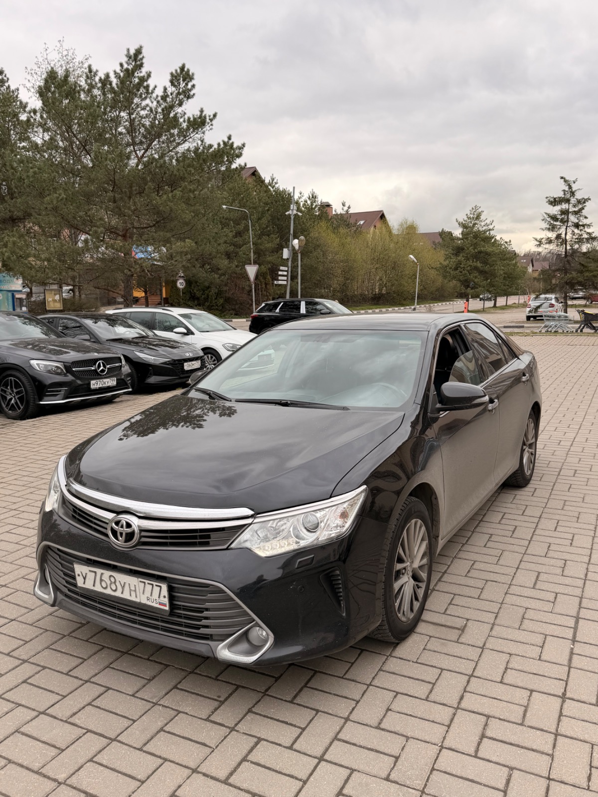 Toyota Camry, 2017 — обложка