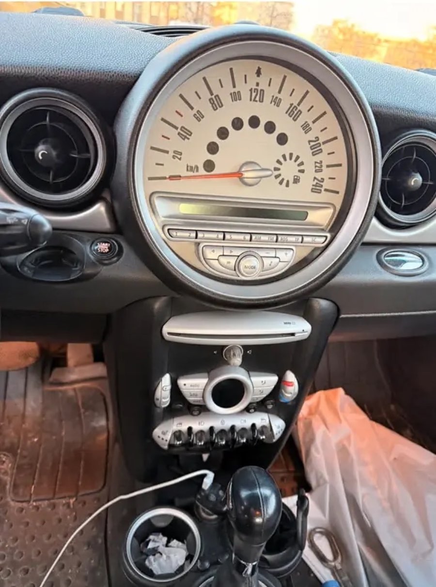 Mini Hatch, 2008 — Салон