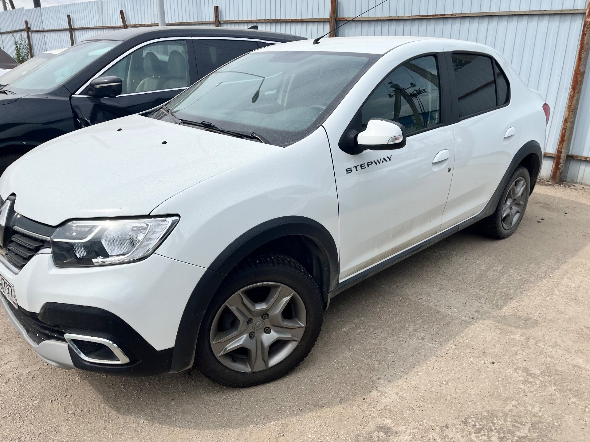 Renault Logan, 2022 — Снаружи