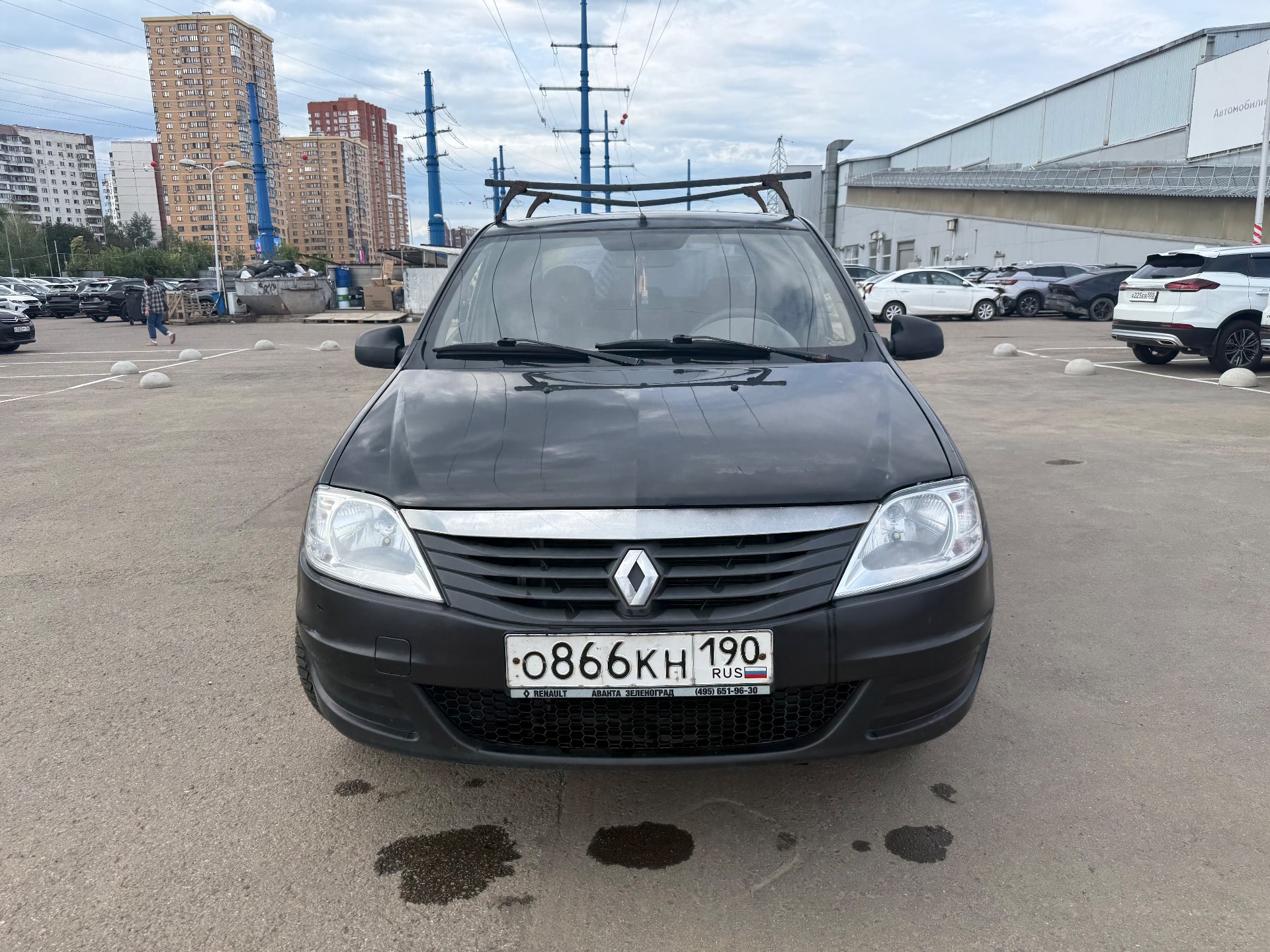 Renault Logan, 2010 — Снаружи