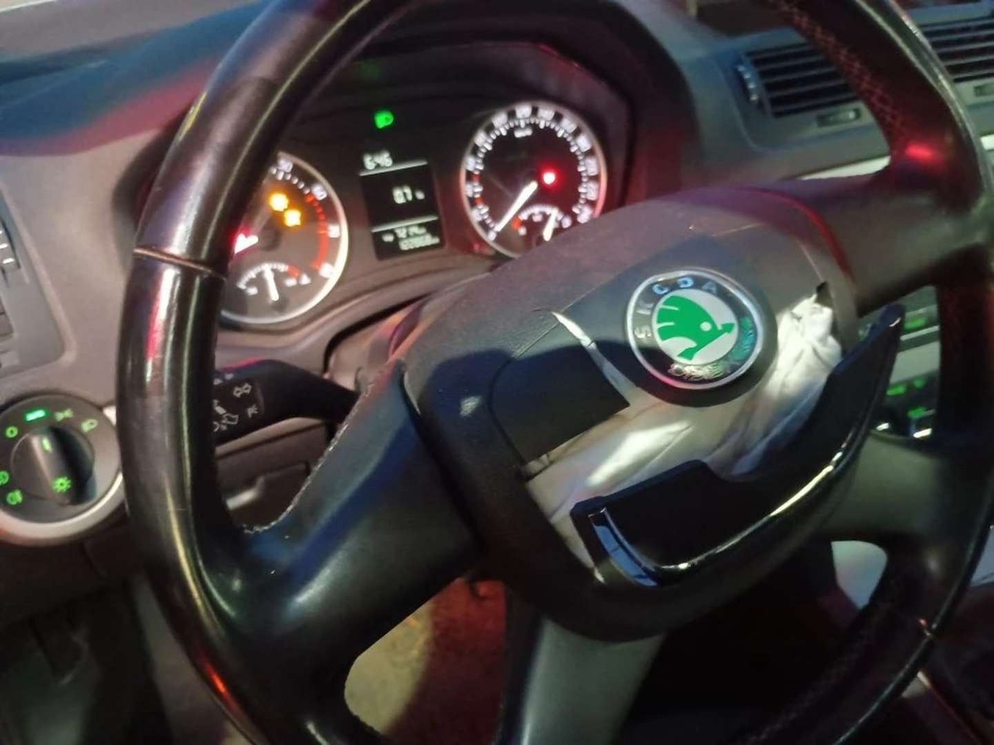 Skoda ОСТАVIА, 2012 — Салон