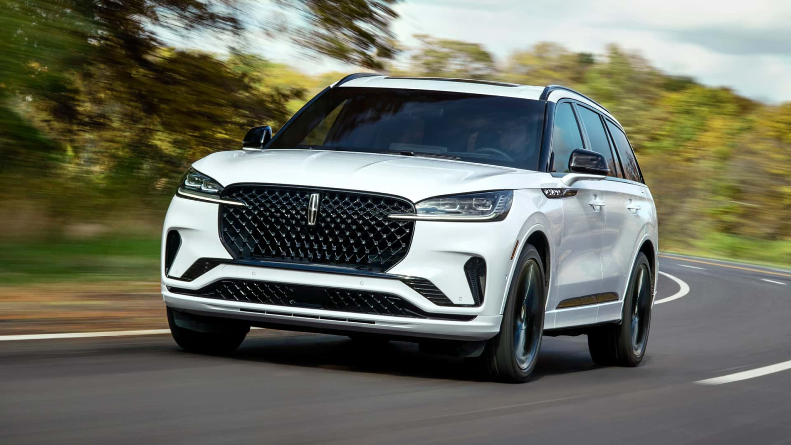2025 Lincoln Aviator получит новое лицо и значительное повышение цен 2025 Lincoln Aviator получит новое лицо и значительное повышение цен