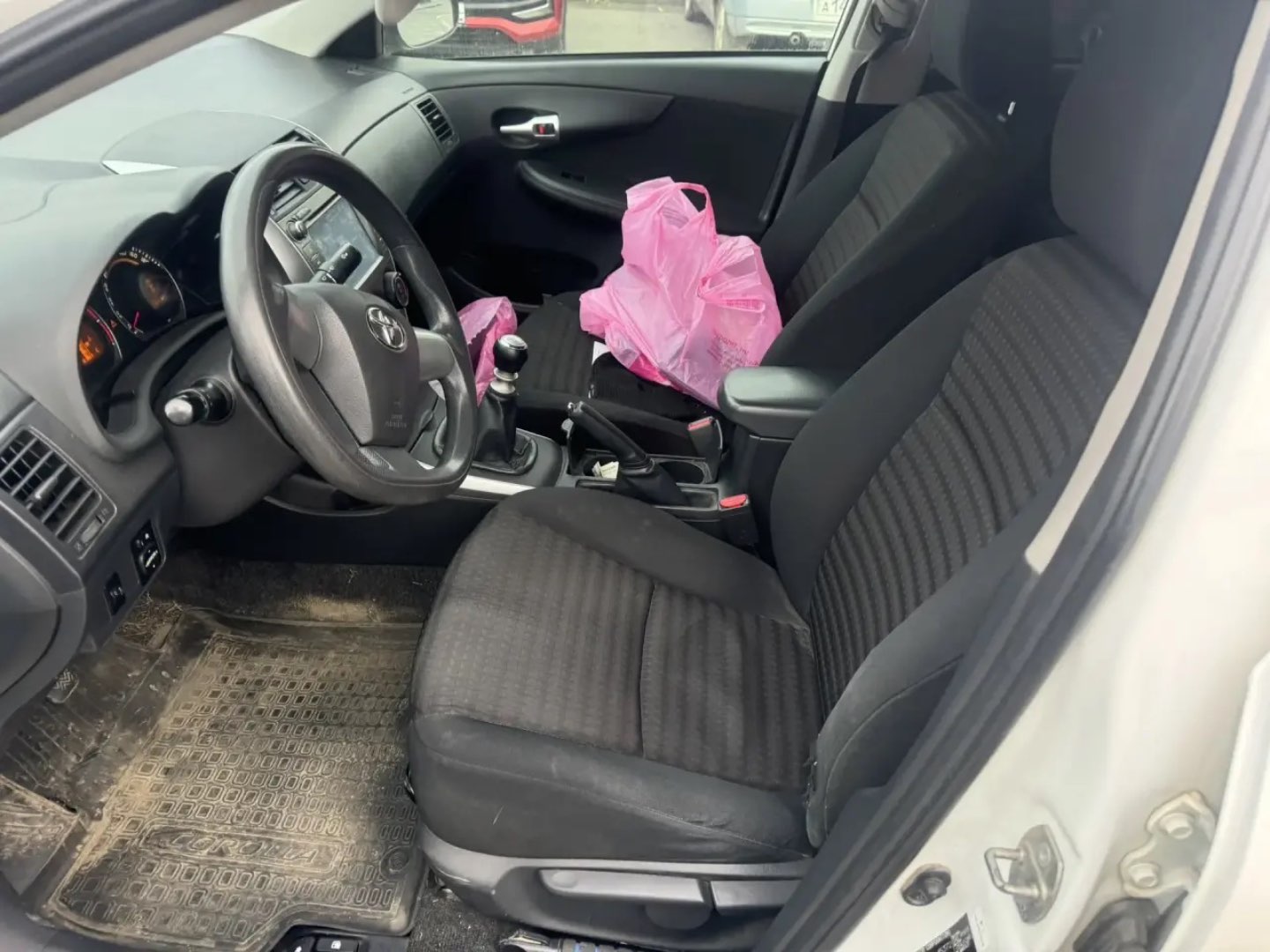 Toyota Corolla, 2011 — Все фото