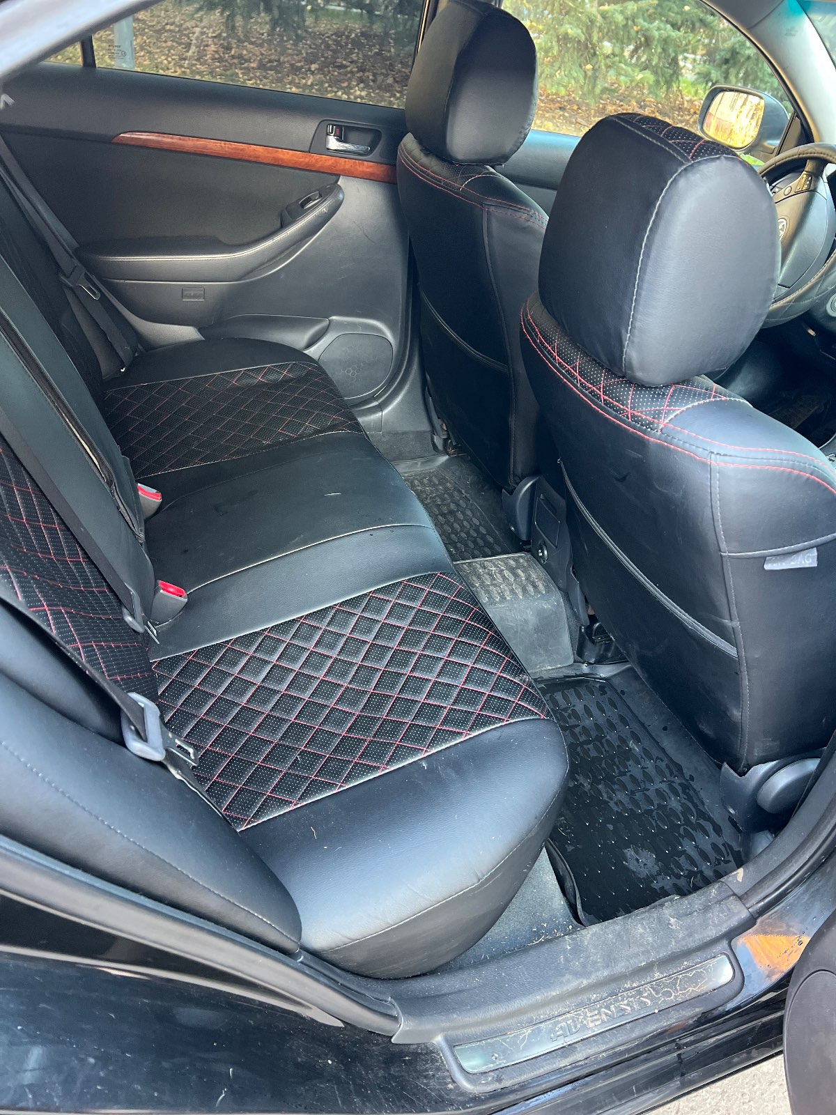 Toyota Avensis, 2008 — Салон