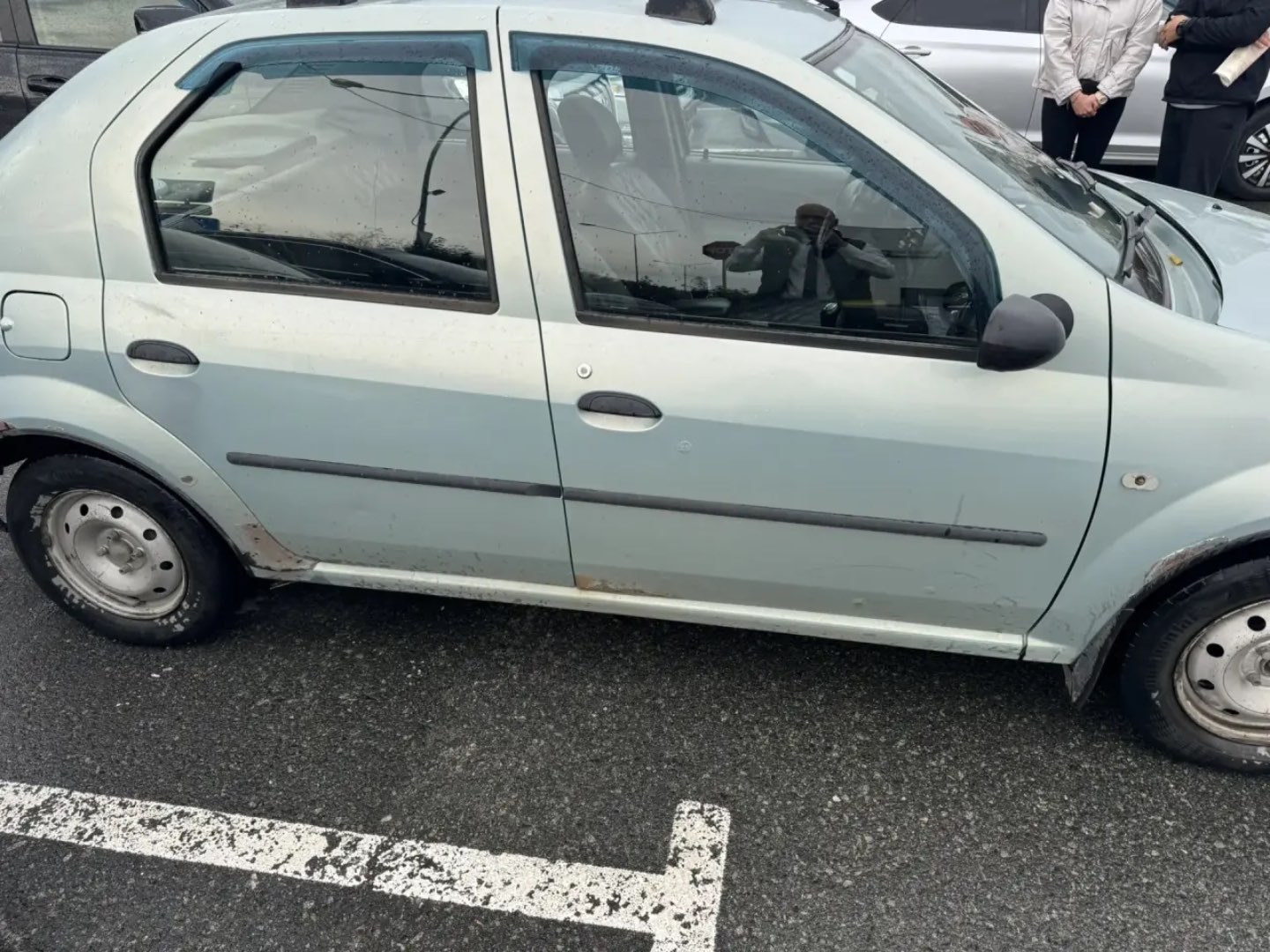 Renault Logan, 2006 — Снаружи