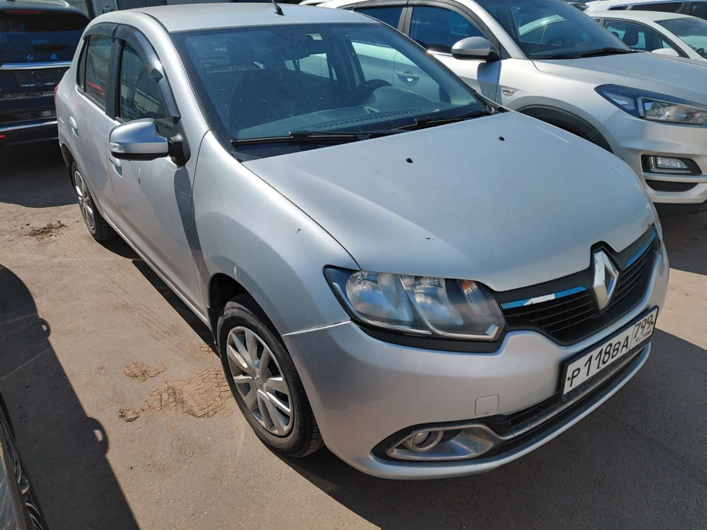 Renault Logan, 2017 — обложка