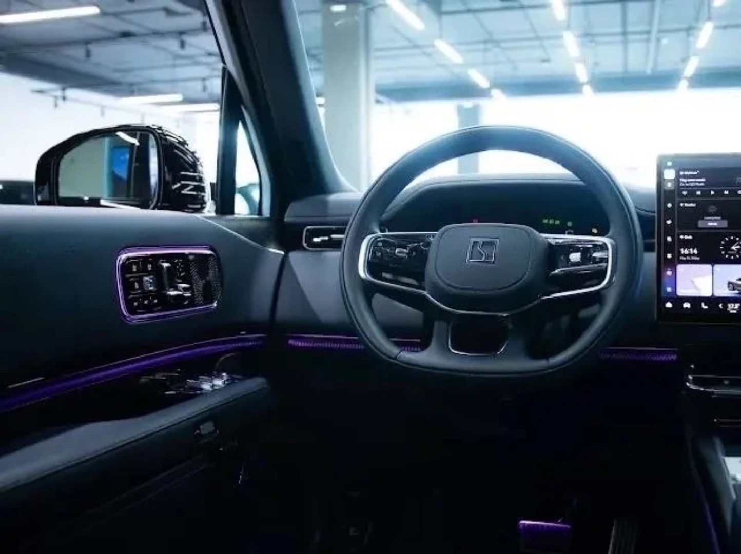 Zeekr 009, 2023 — Салон