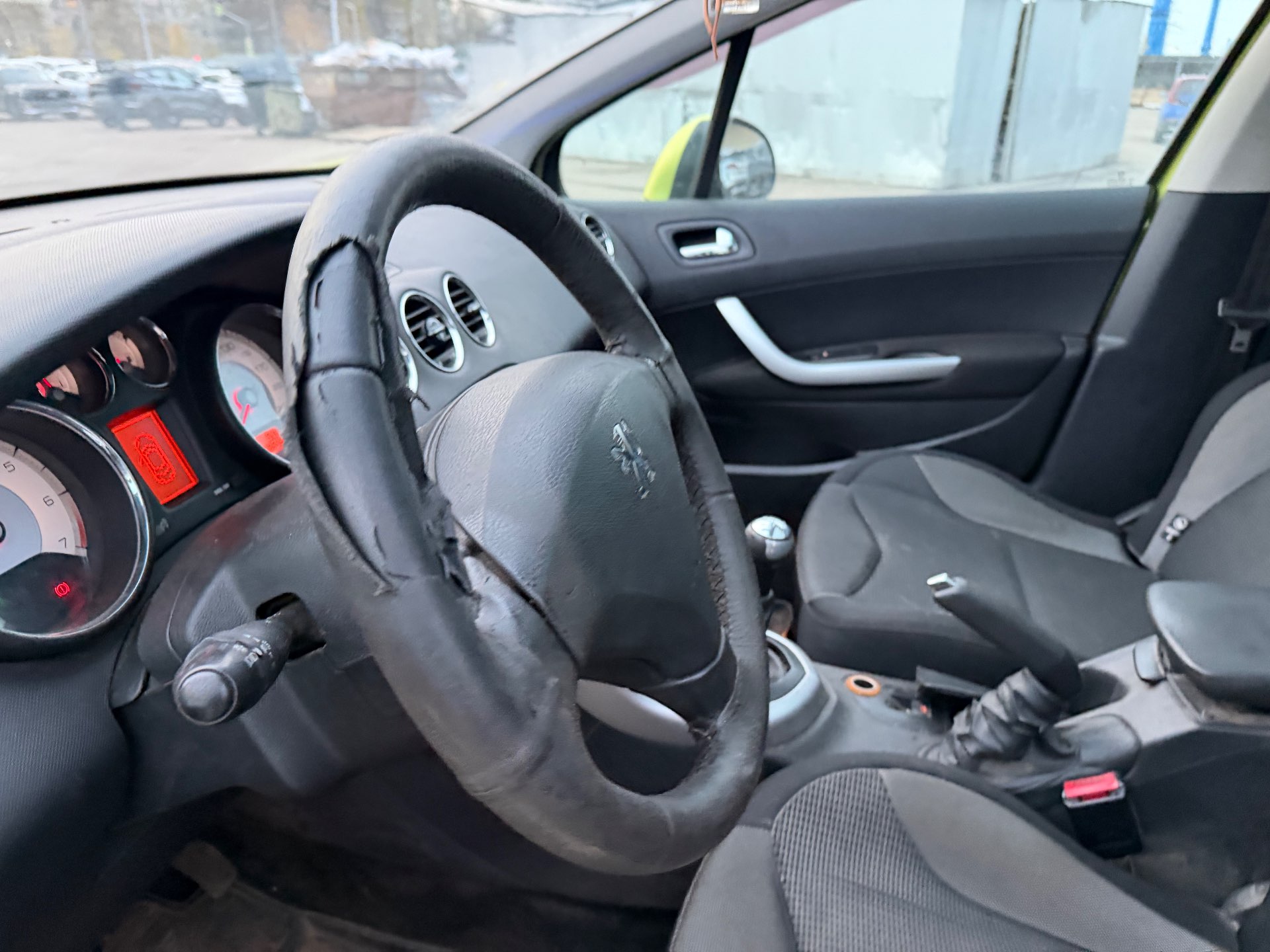 Peugeot 308, 2008 — Прочее