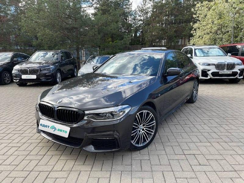 BMW 5 серия G30 2019 — обложка