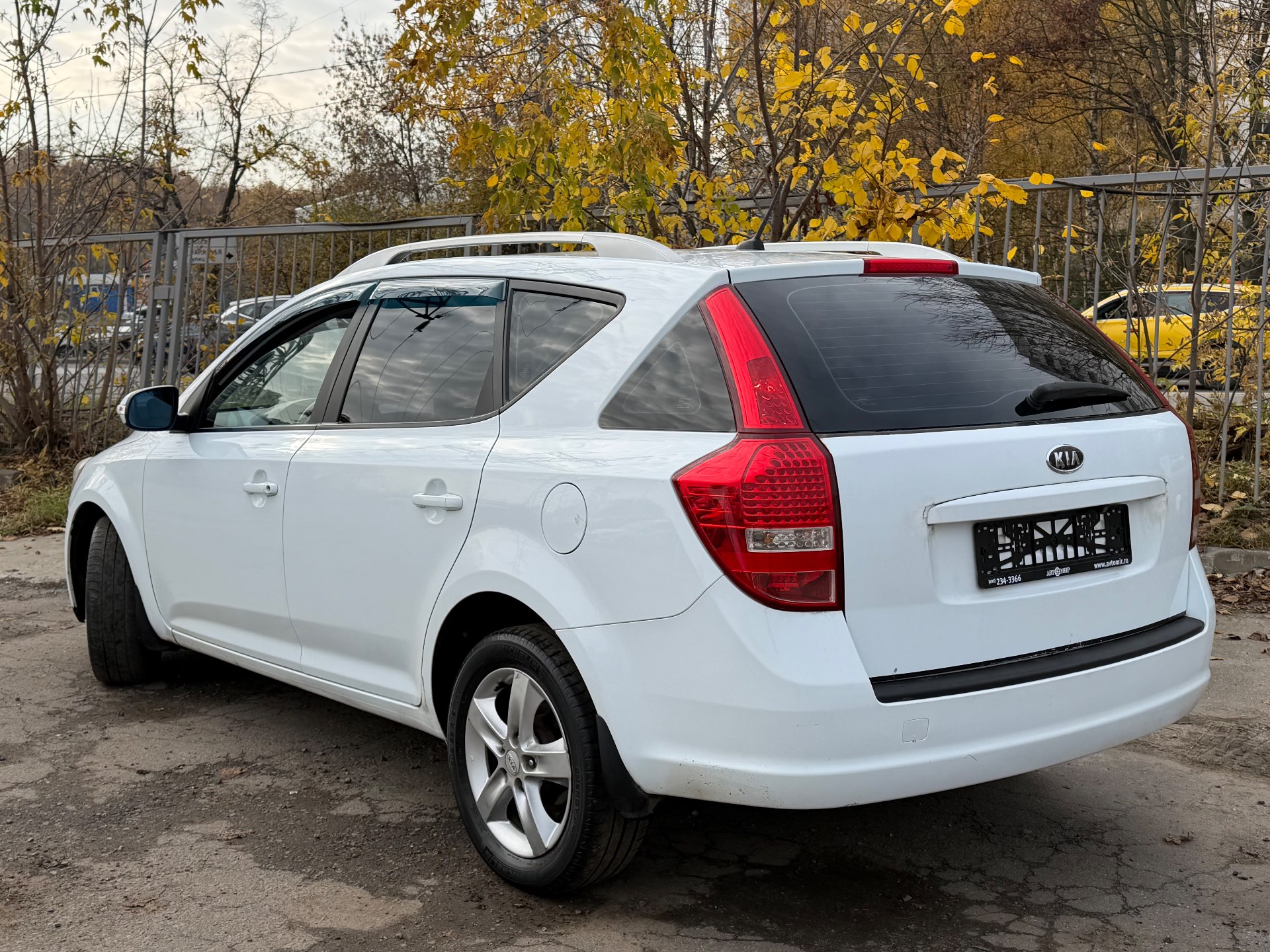 Kia Ceed, 2012 — Снаружи