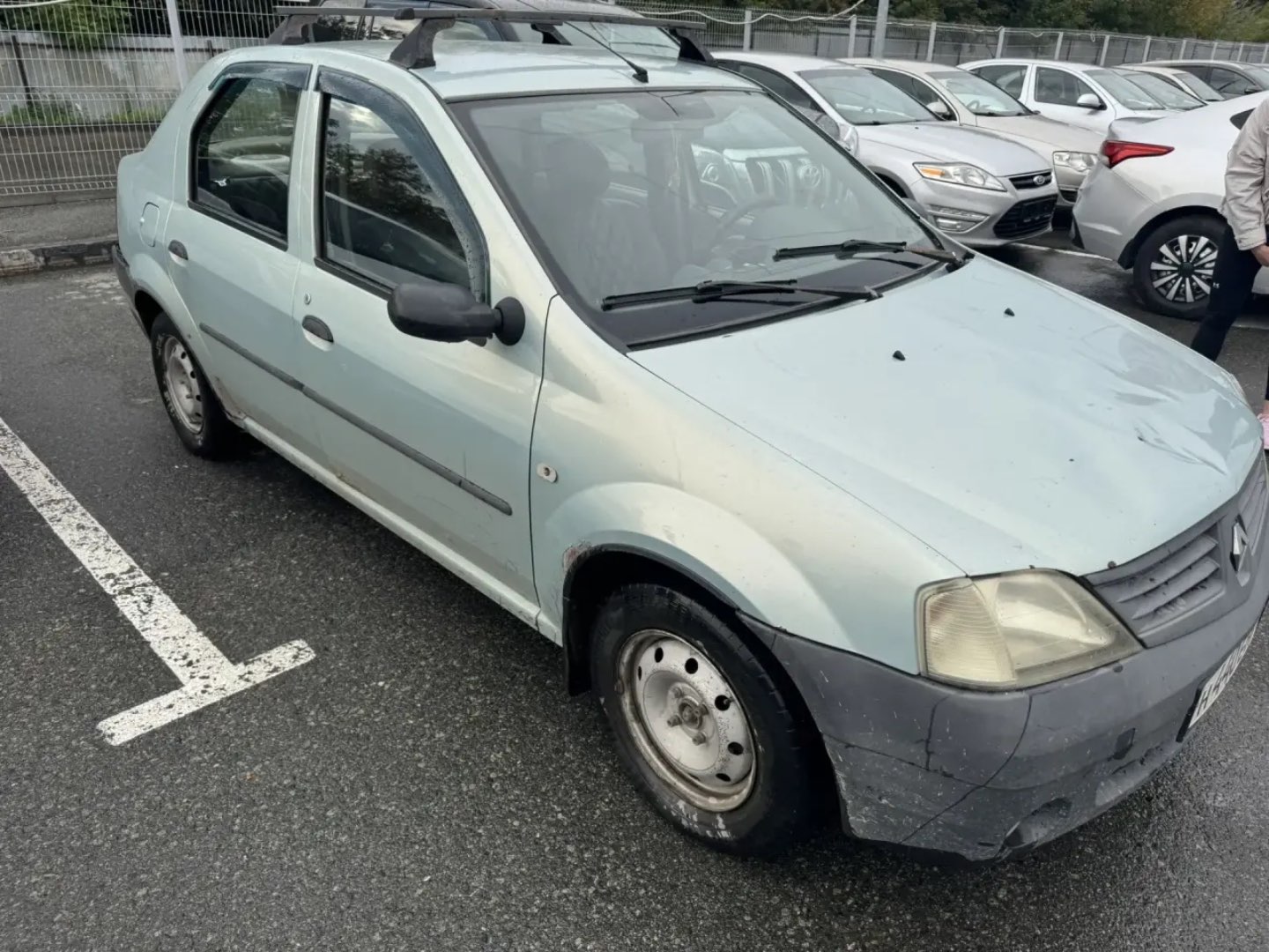 Renault Logan, 2006 — Снаружи