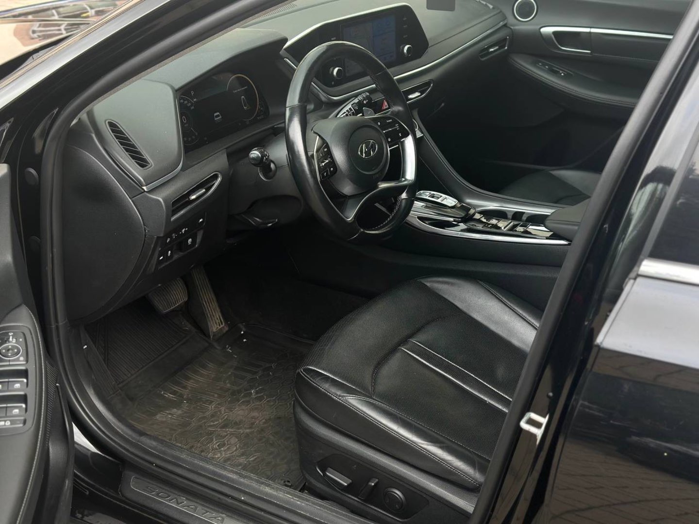 Hyundai Sonata, 2022 — Салон