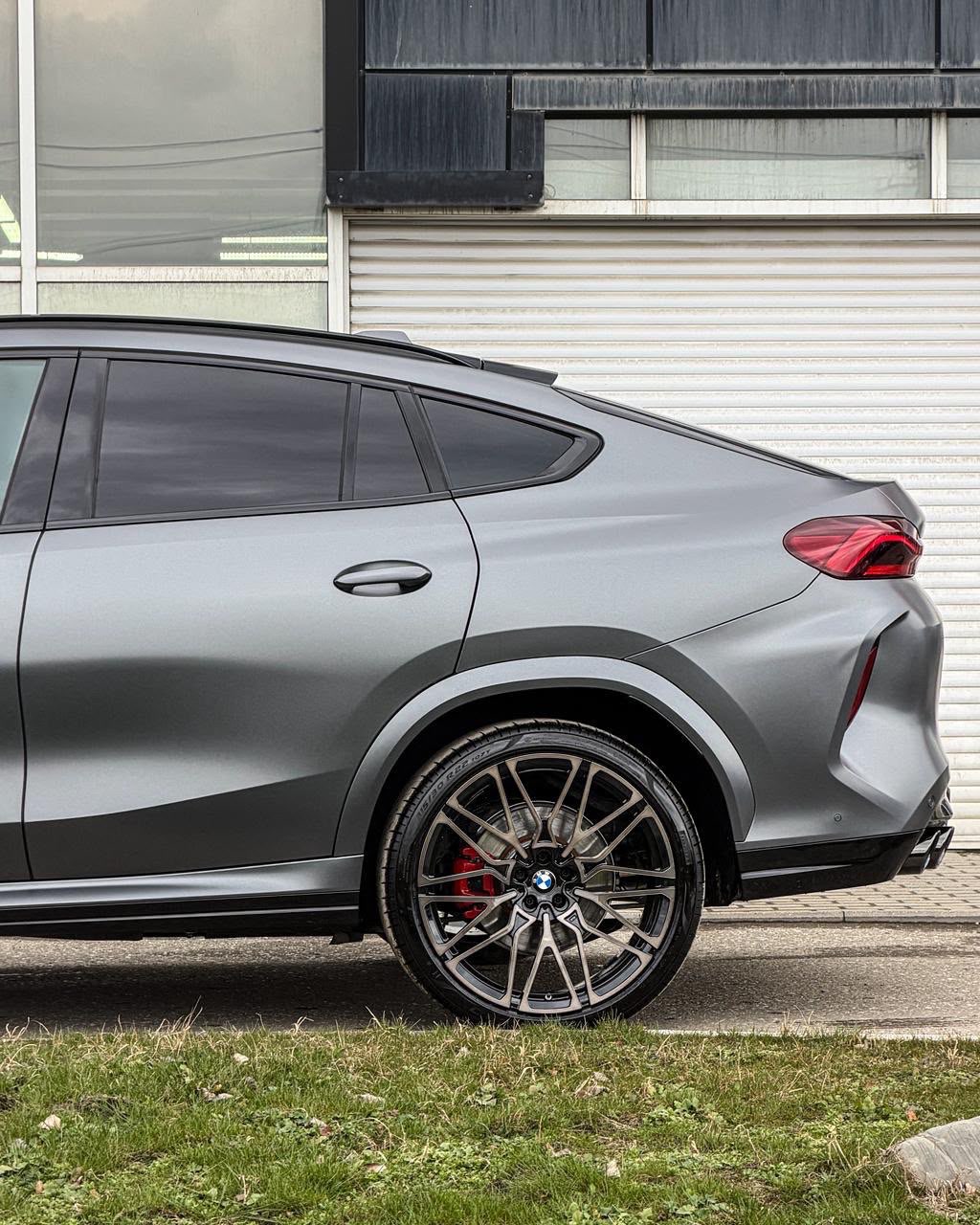 BMW X6, 2024 — Снаружи