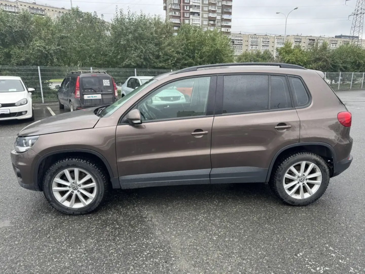Volkswagen Tiguan, 2016 — Снаружи