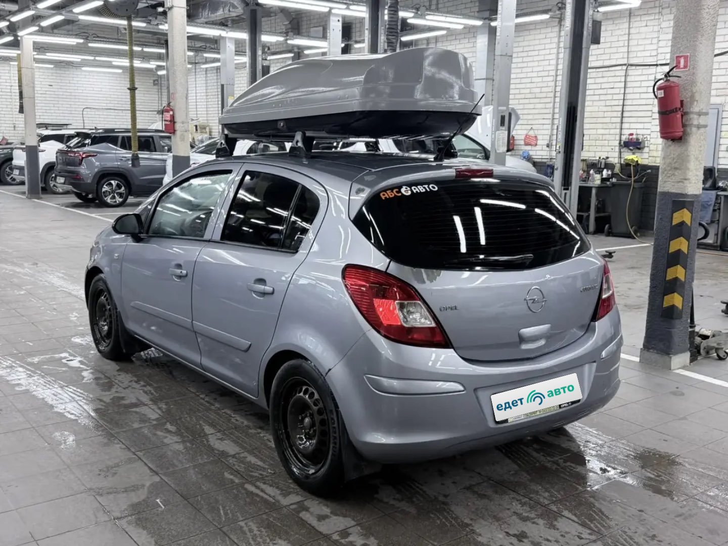 Opel Corsa, 2006 — Снаружи
