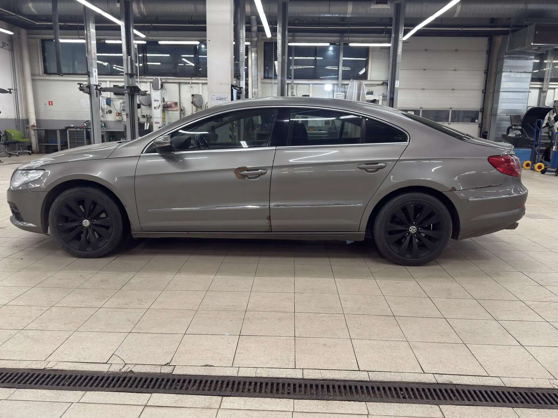 Volkswagen Passat CC, 2011 — Снаружи