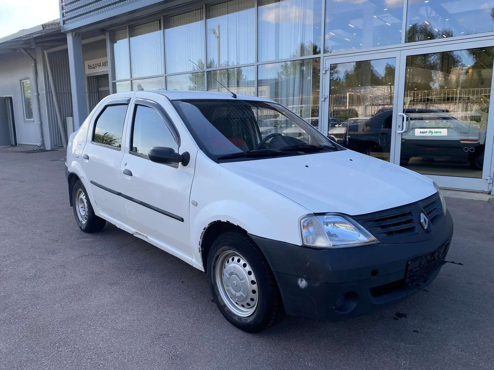 Renault Logan, 2007 — Снаружи