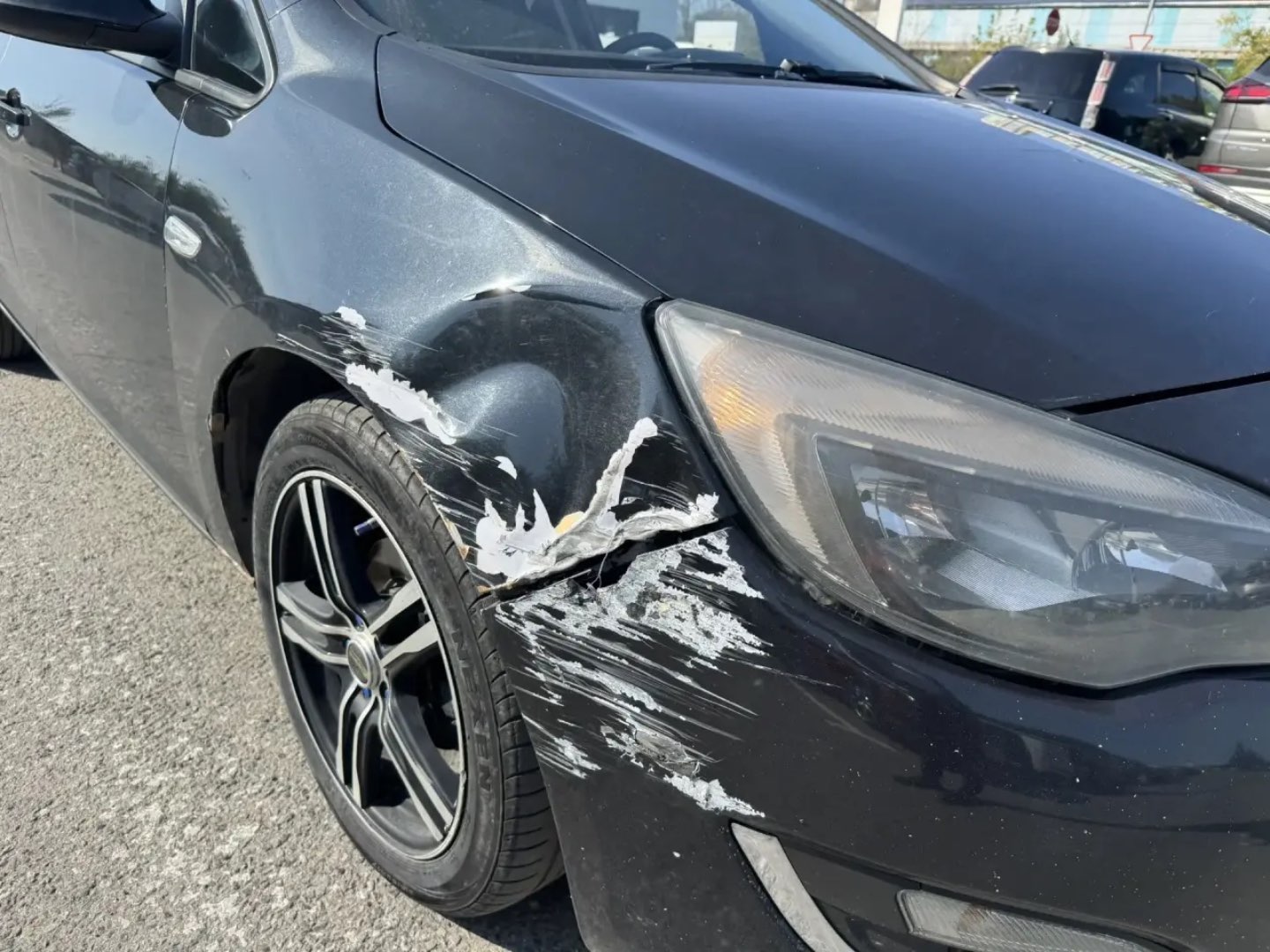 Opel Astra, 2013 — Повреждения