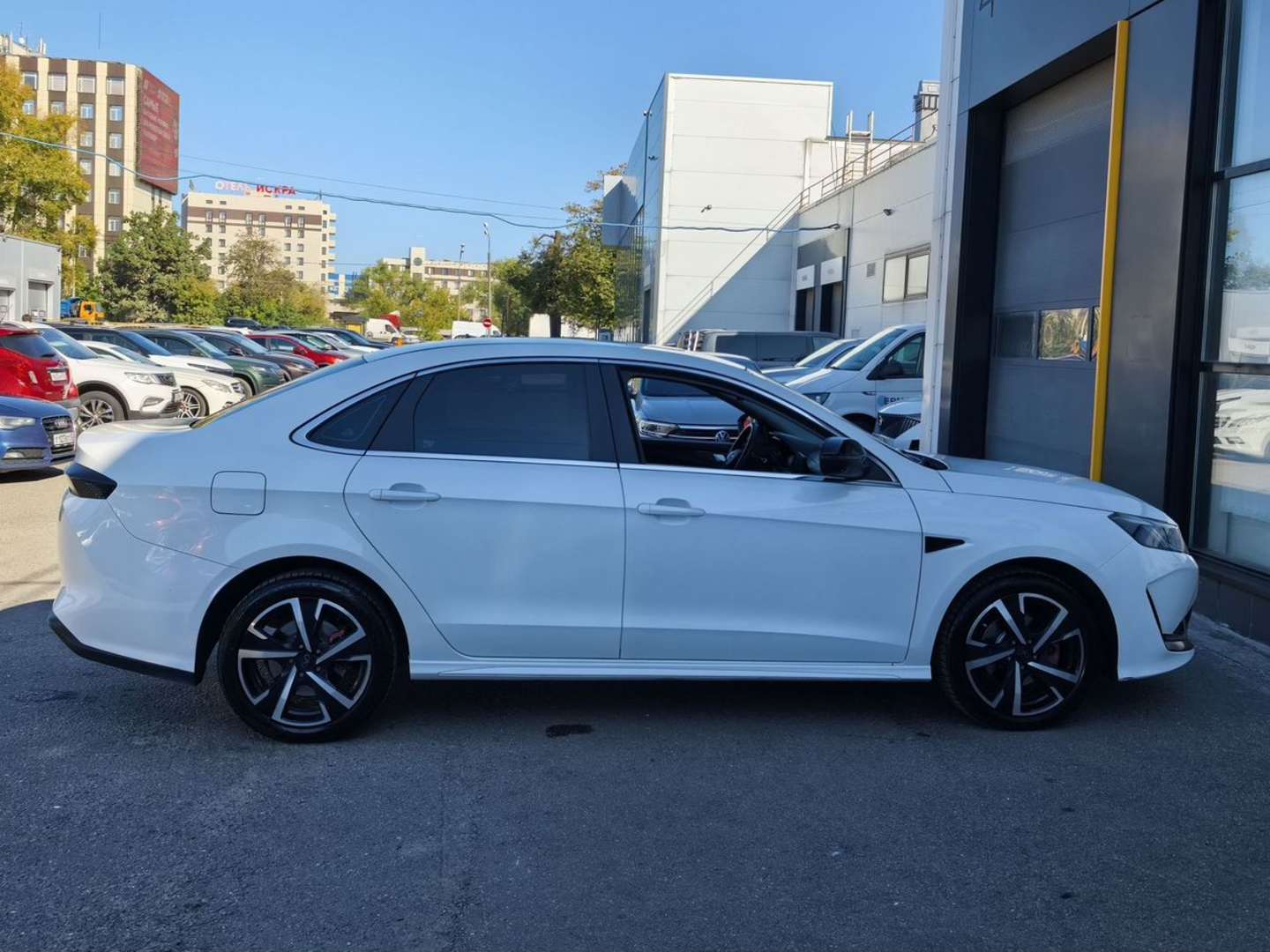 Kaiyi E5, 2023 — Снаружи