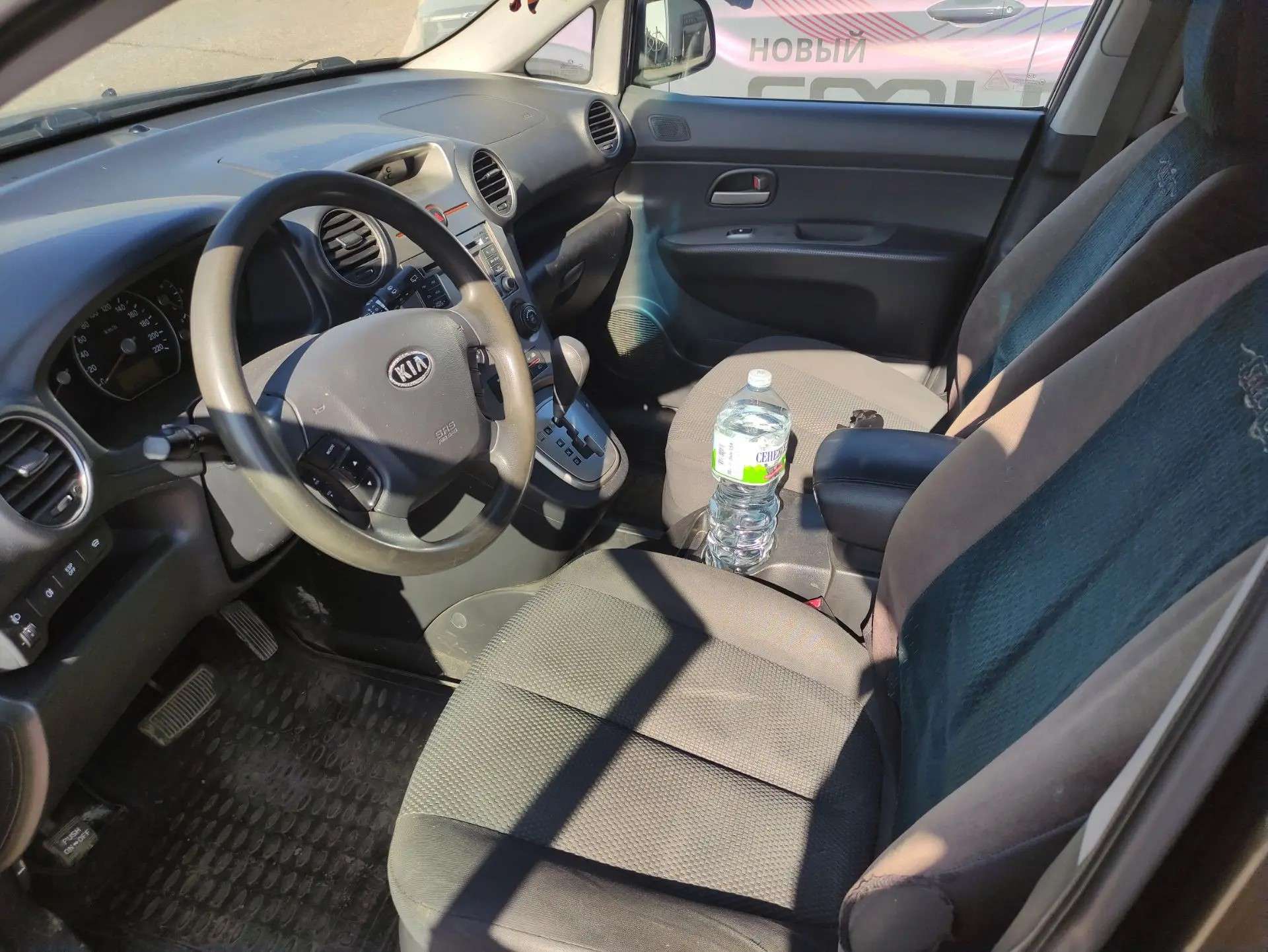 Kia FG (CARENS, 2010 — Салон