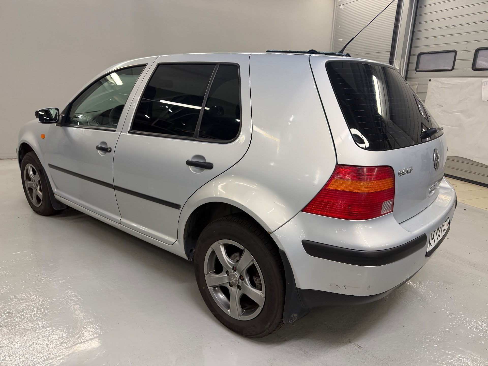 Volkswagen Golf, 1998 — Снаружи