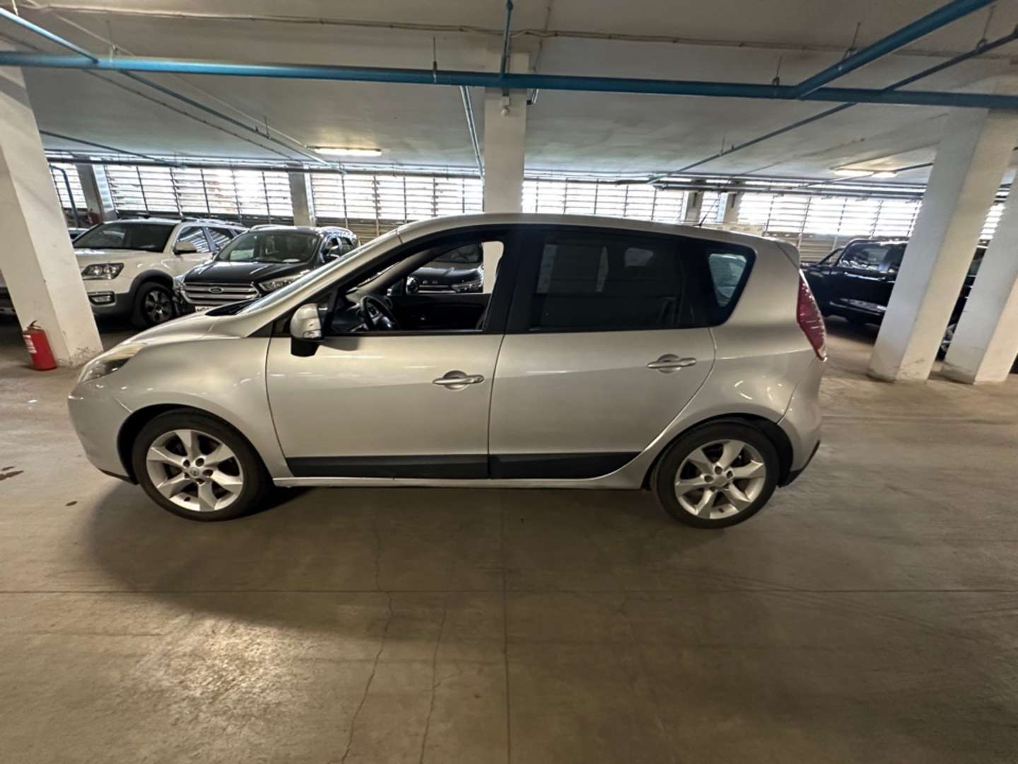 Renault Scenic, 2010 — Снаружи