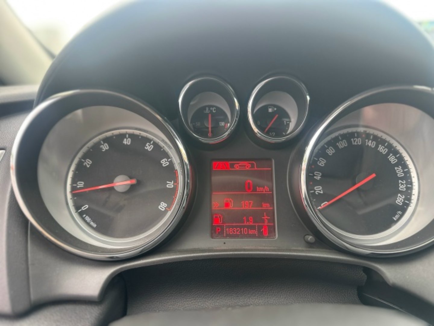 Opel Astra, 2013 — Салон