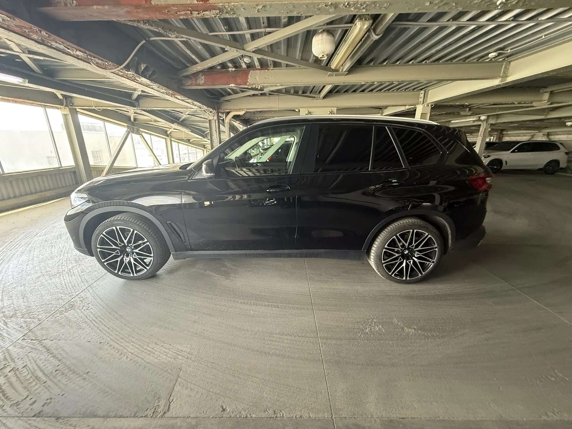 BMW X5, 2019 — Снаружи
