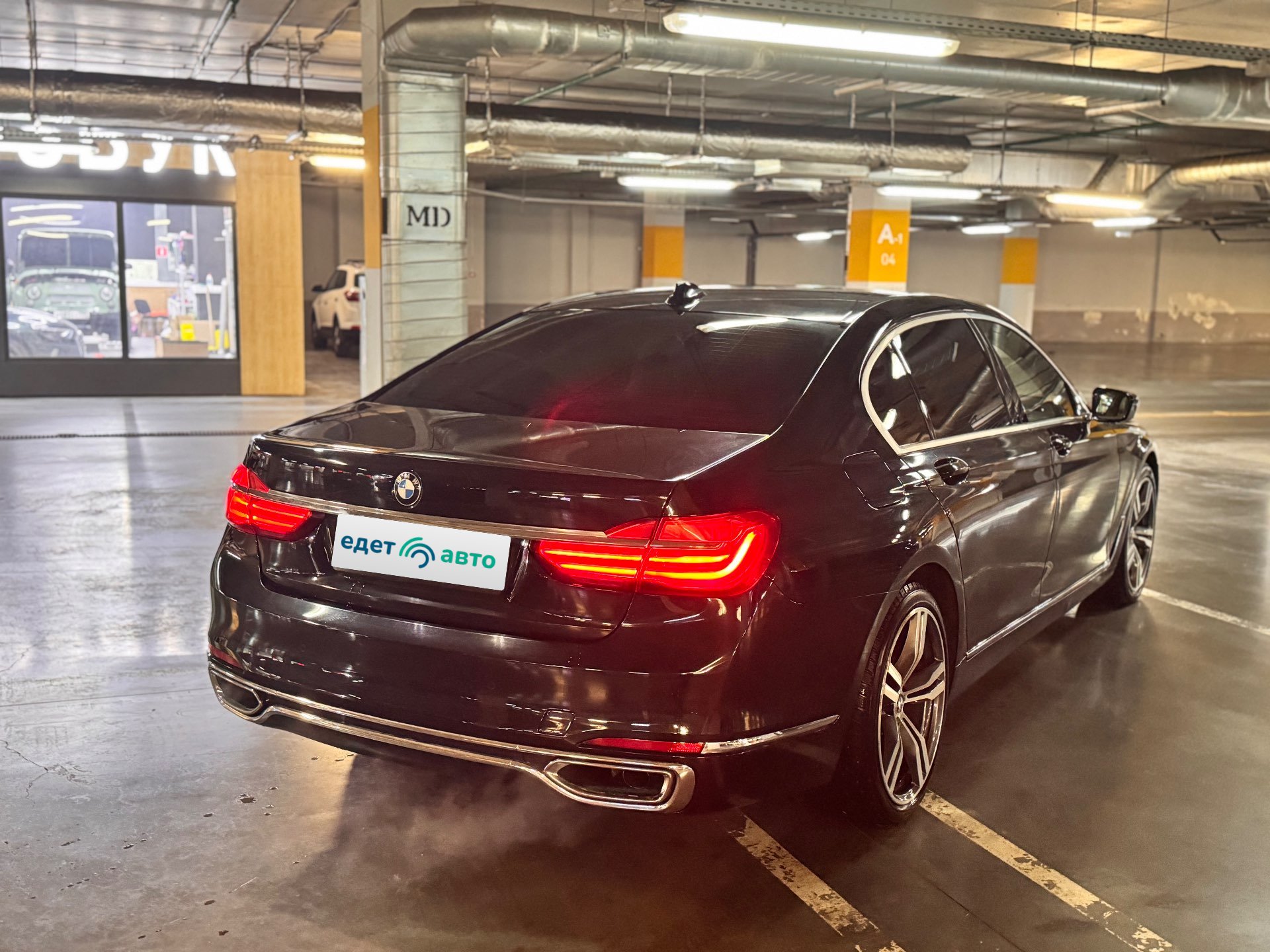 BMW 750LI XDRIVE, 2015 — Снаружи