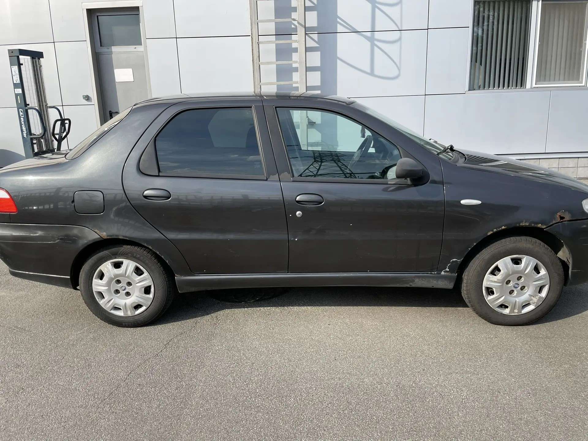 Fiat Albea, 2008 — Снаружи