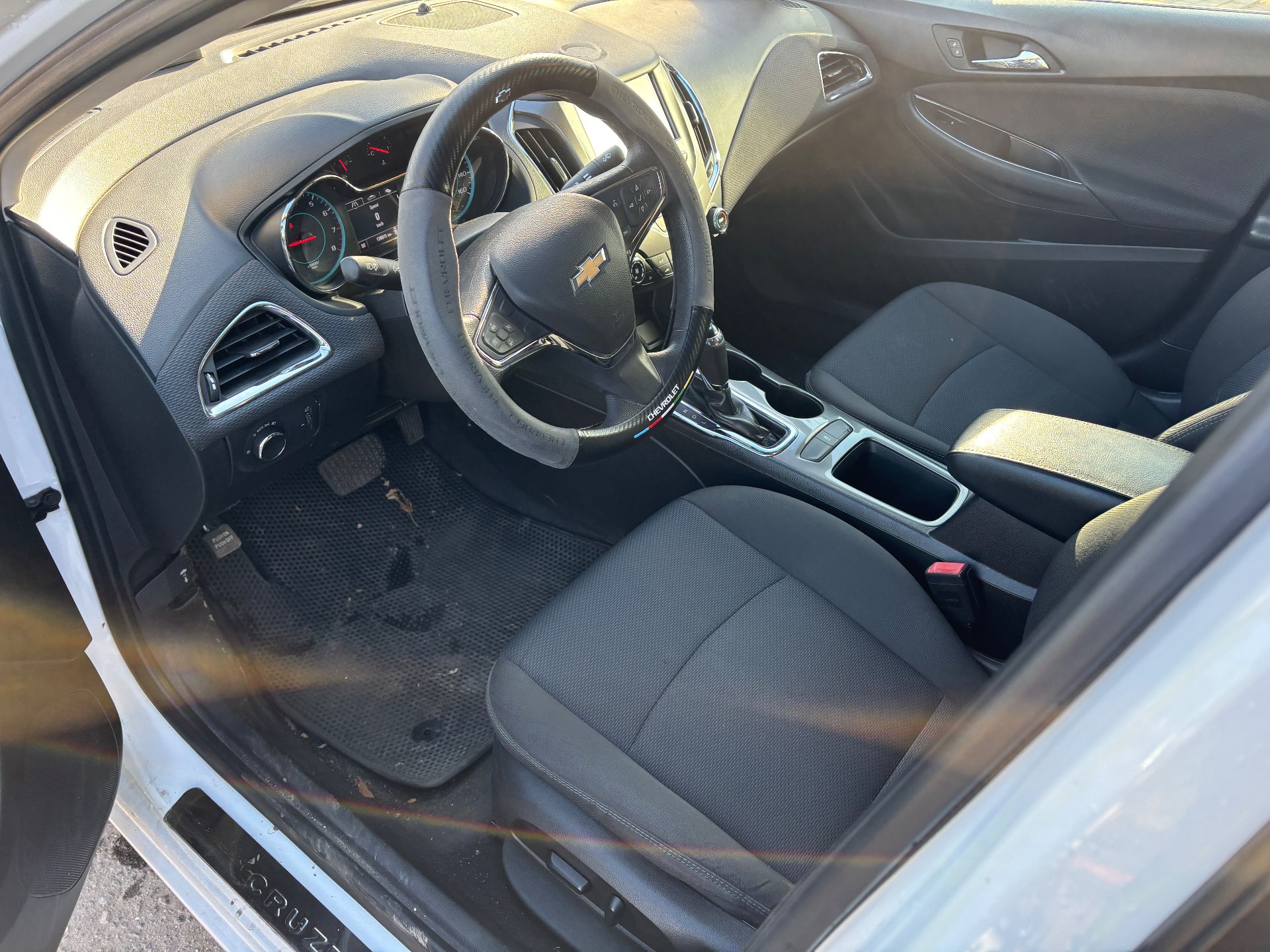 Chevrolet Cruze, 2018 — Салон