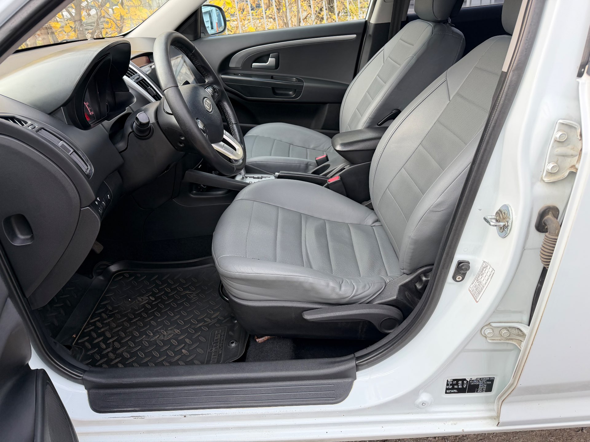 Kia Ceed, 2012 — Салон