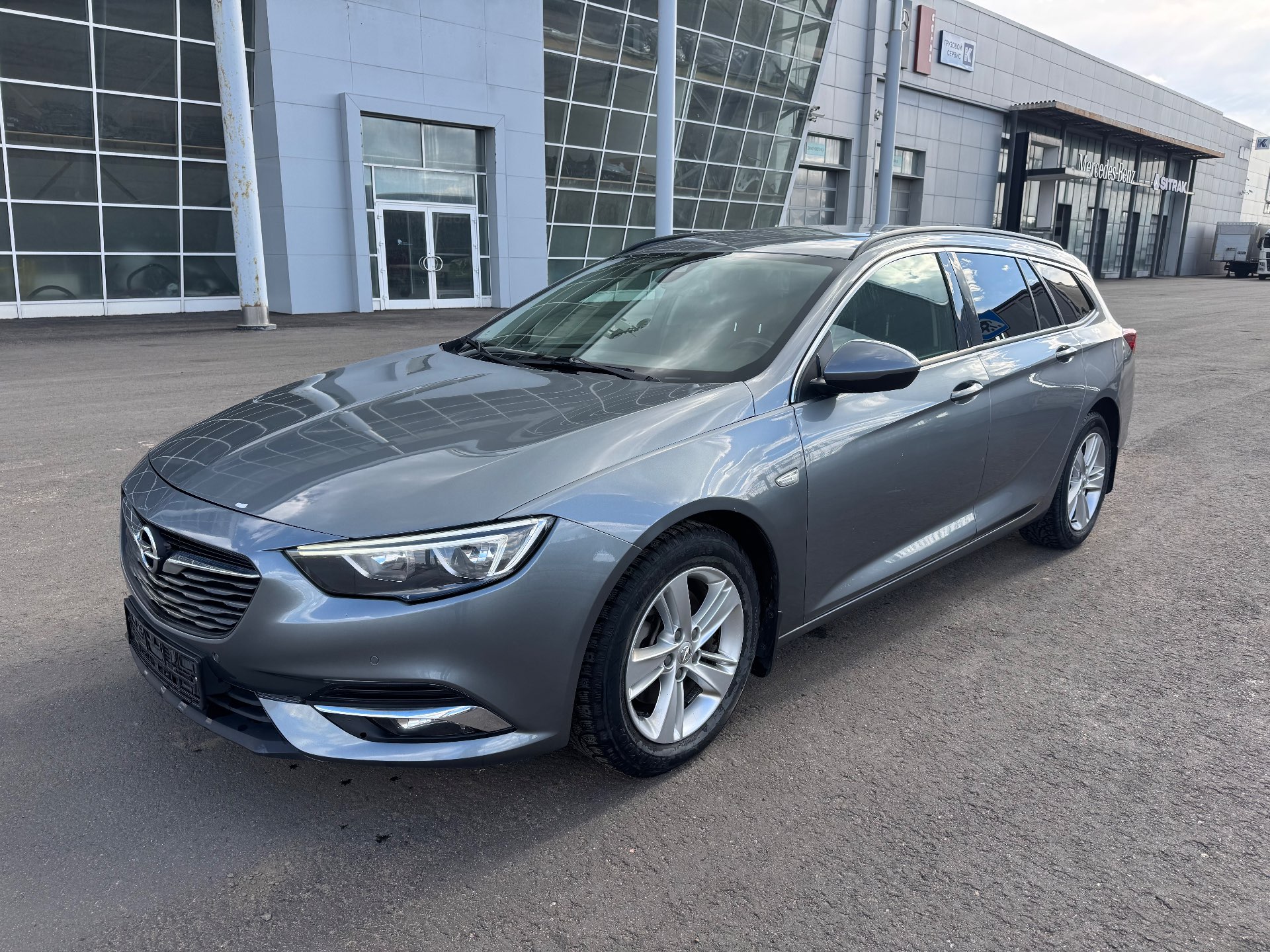 Opel Insignia 2, 2018 — обложка