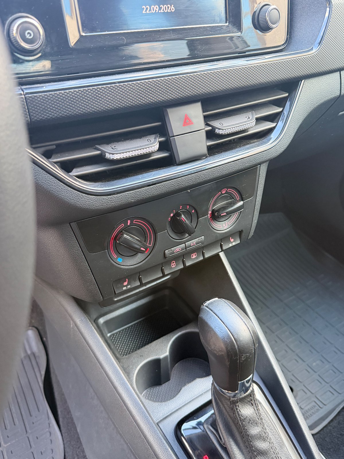 Volkswagen Polo, 2020 — Салон