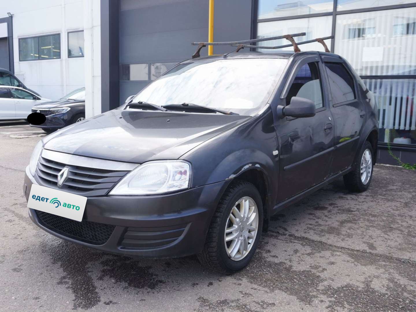 Renault Logan, 2010 — обложка