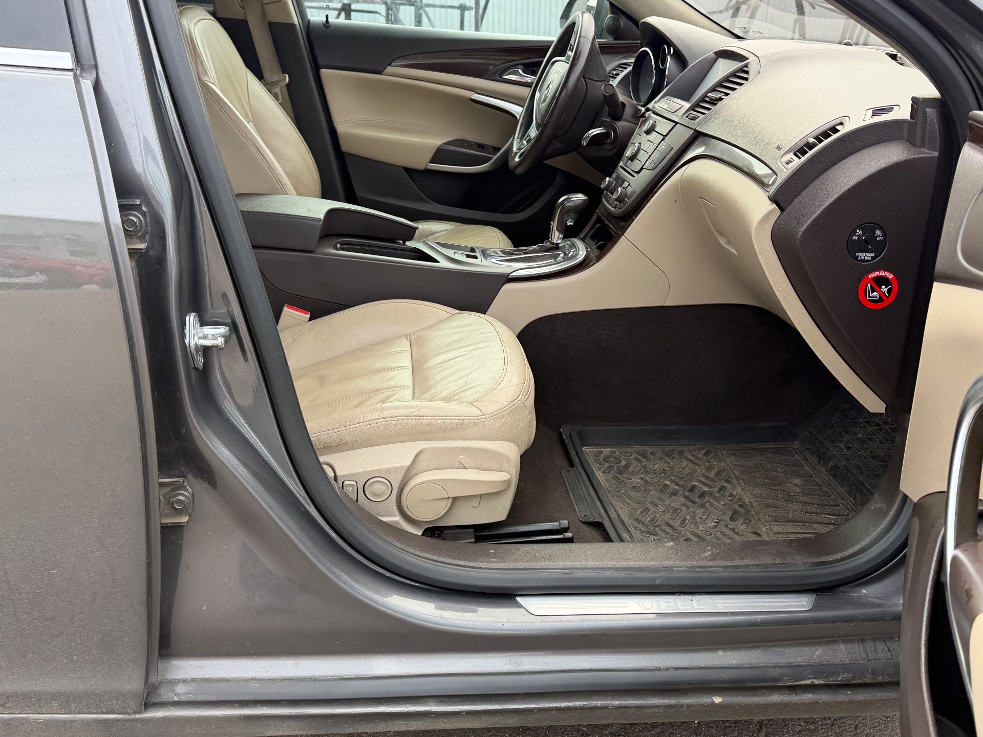Opel Insignia, 2008 — Салон